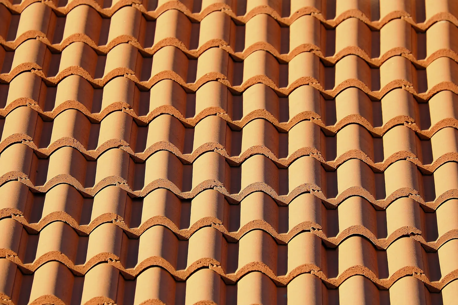 Rangs de tuiles en terre cuite